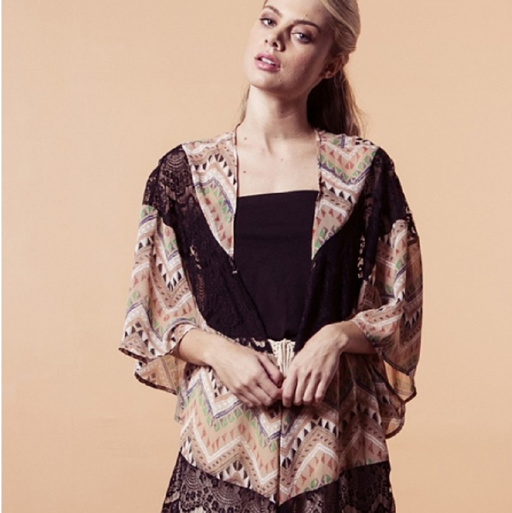 Tan and Black Lace Kimono - Picture 1 of 3